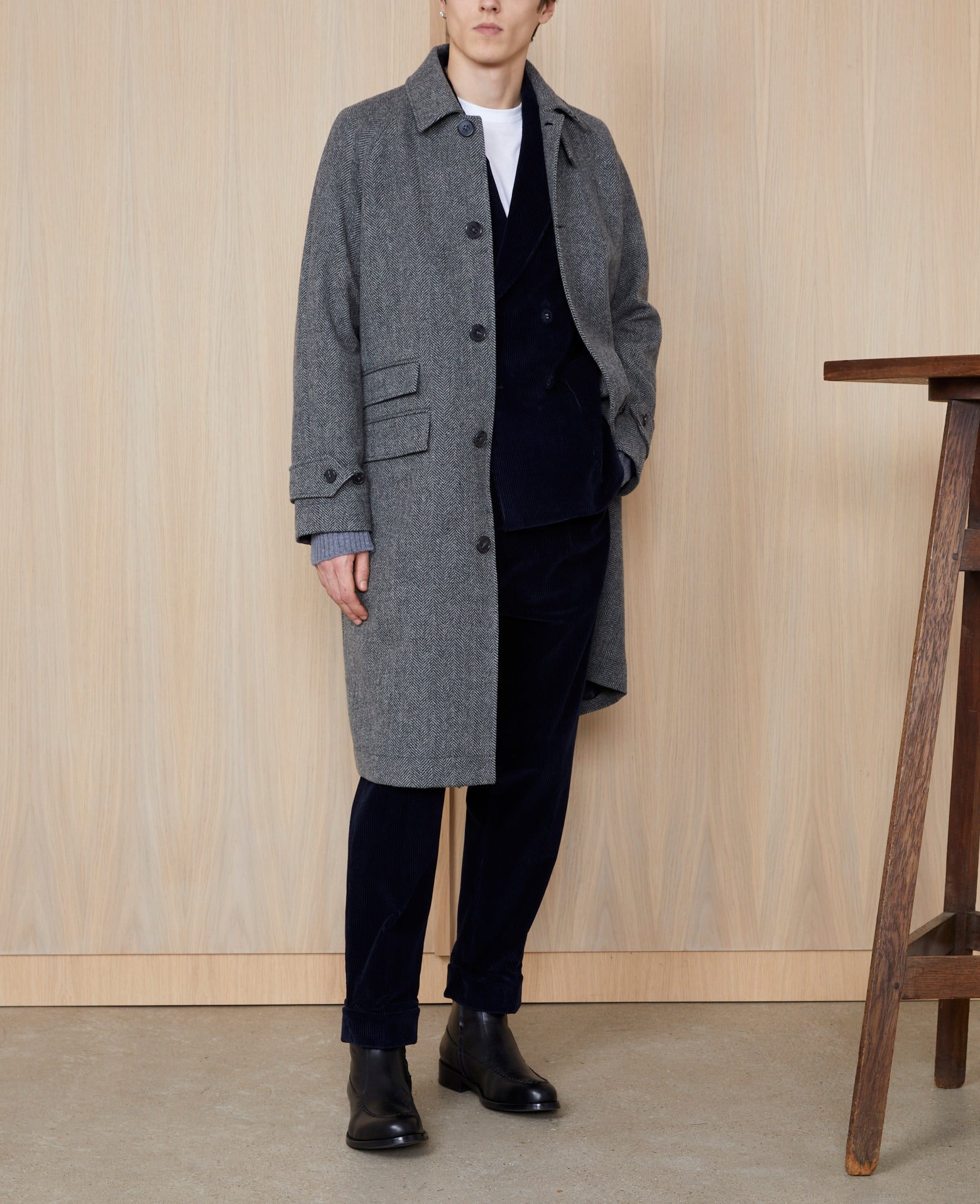 Foster coat - Image 1