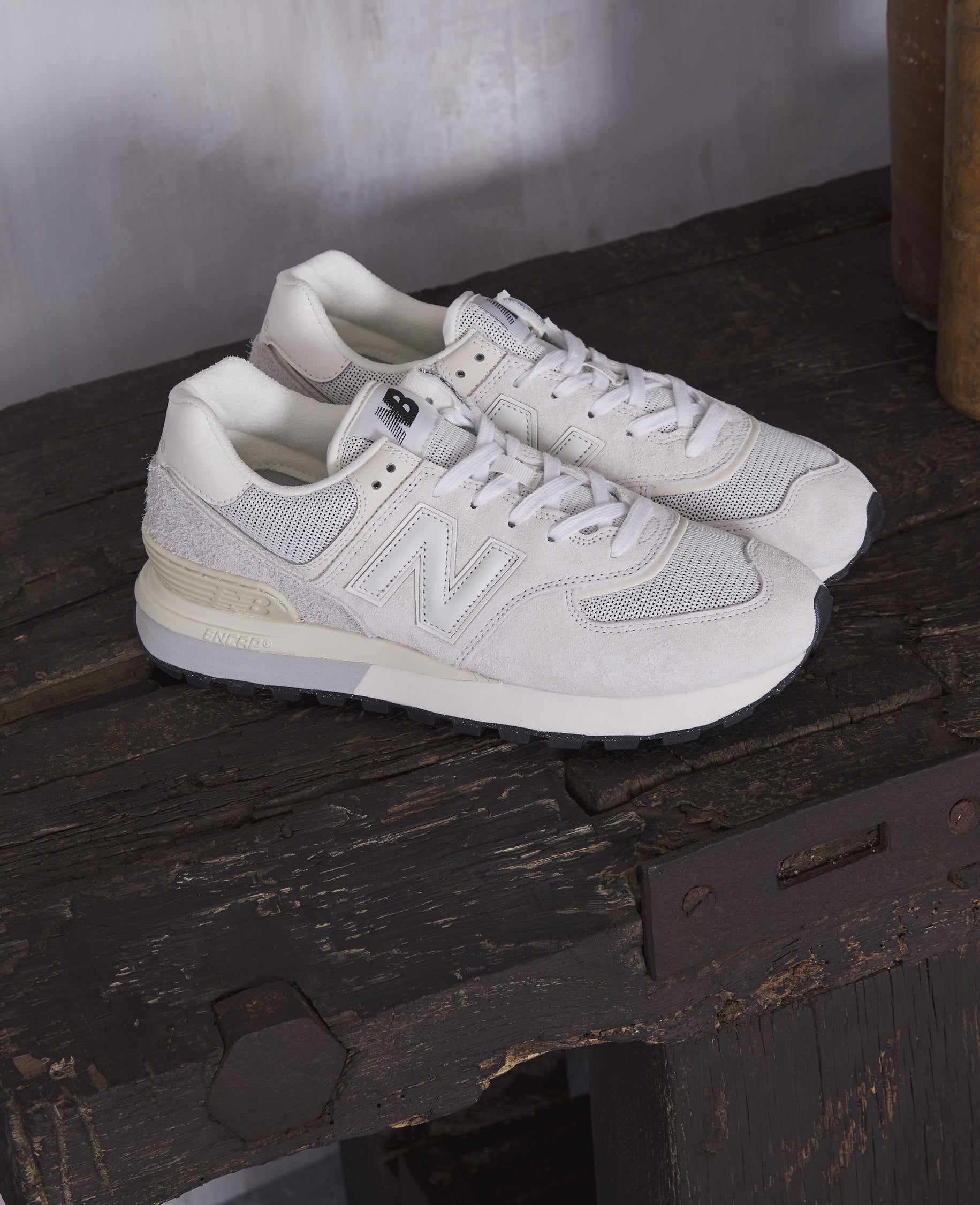 New balance 574 animal cheap print trainers in grey